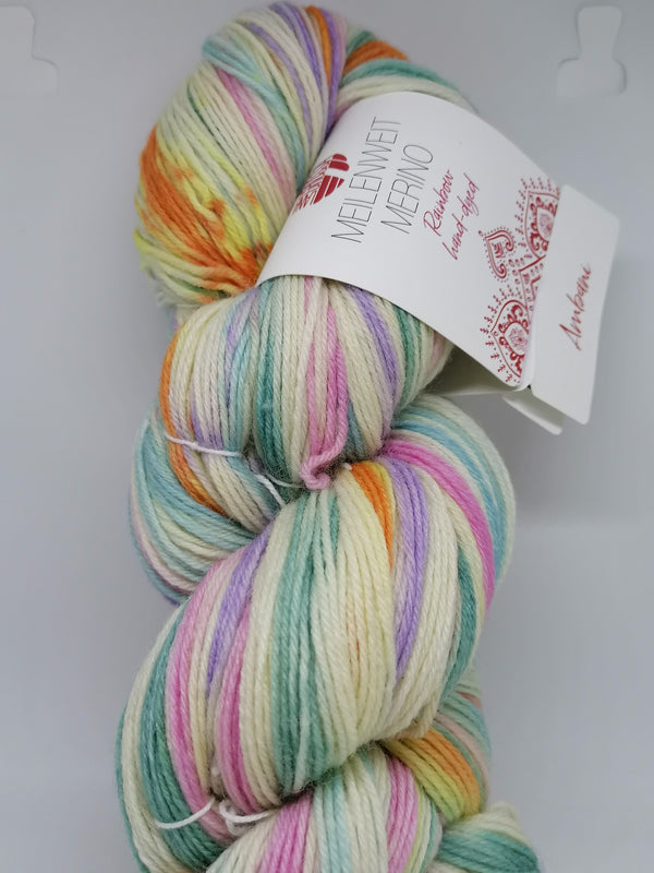 Meilenweit merino hand-dyed - Fabriksinformation: Lana Grossa, Ingolstädter Str. 86, 85080 Gaimersheim, Germany - office@lanagrossa.de