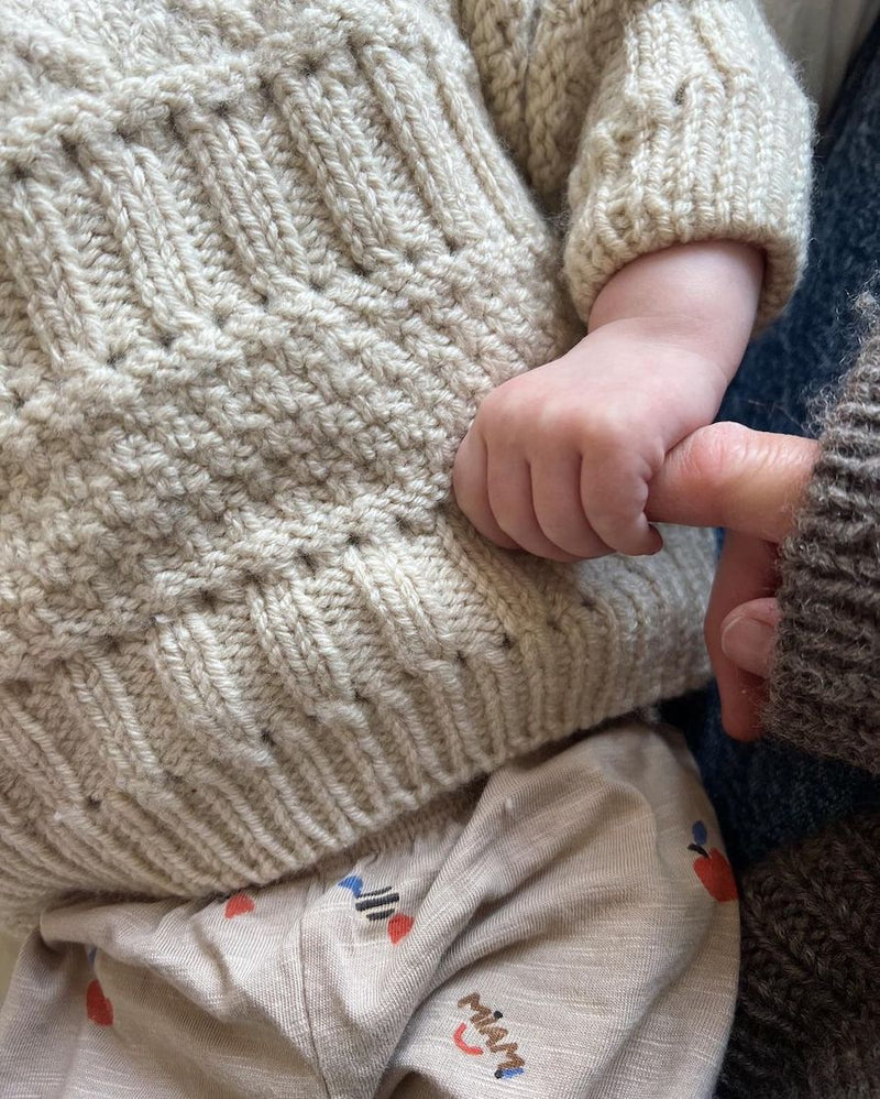 Ingrid Sweater Baby - PetiteKnit opskrift