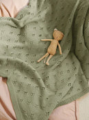 Sandnes Opskrift / 2406 Babytæpper/ Nr. 5 Kløvertæppe